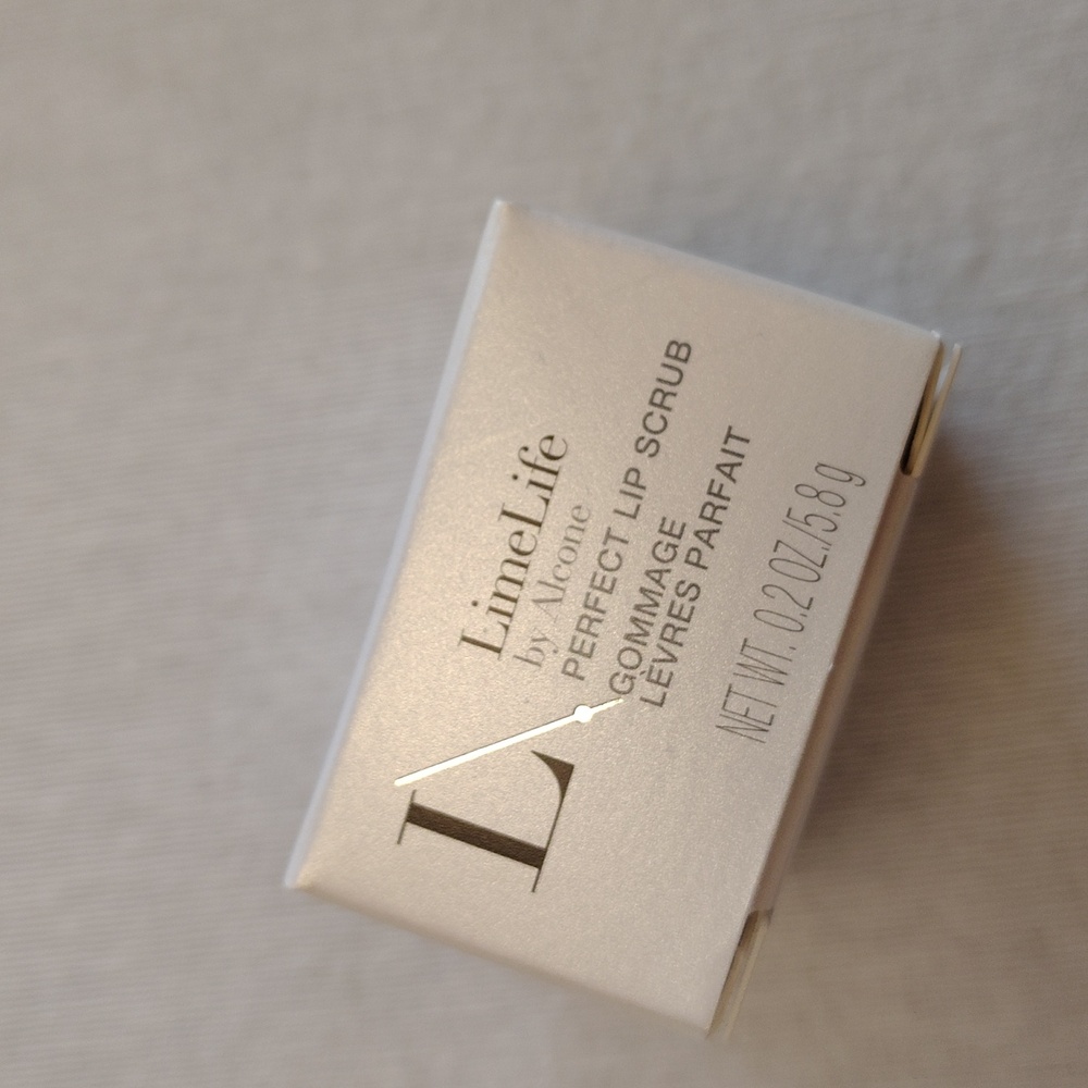 Limelife by alcone Lip Scrub